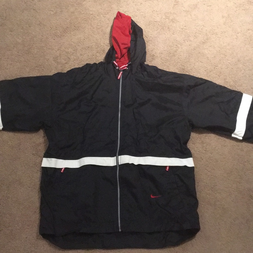 Large nike windbreaker